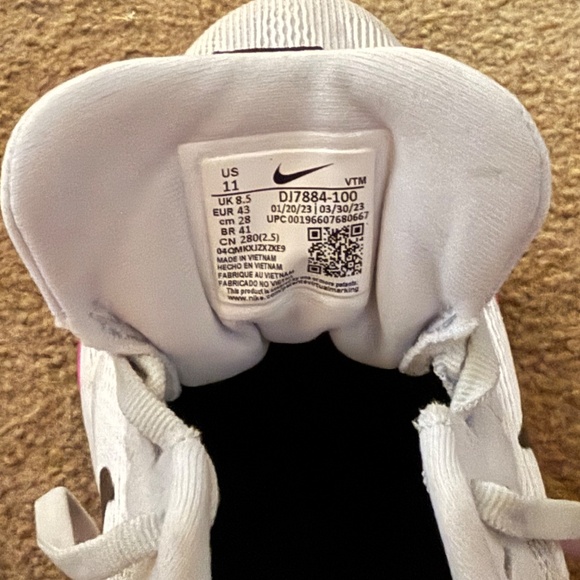 Nike structure 25 running shoes - Picture 3 of 4